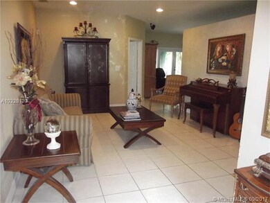 4602 NW 109th Ct, Doral, FL 33178 - photo 4