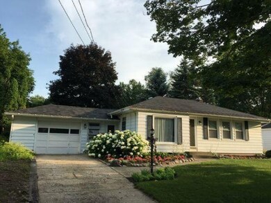 1150 Ecklund St NE, Grand Rapids, MI 49505 - photo 2