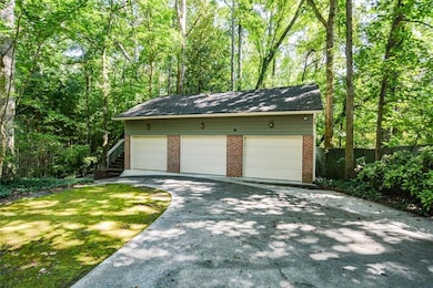 852 Hickory Dr SW, Marietta, GA 30064 - photo 5