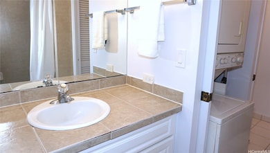 Fairway Villa unit 1013, Honolulu, HI 96815 - photo 6