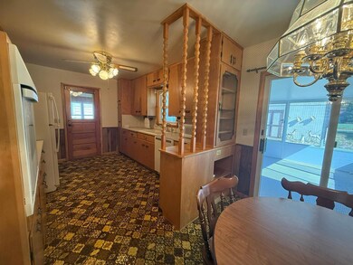 906 Reid St, Lakefield, MN 56150 - photo 4