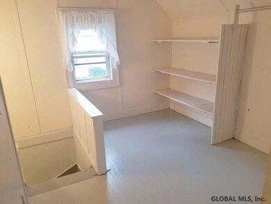 10 Clayton Place, Albany, NY 12209 - photo 7