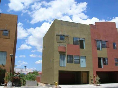 PAPAGO EXTERIOR 2