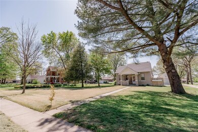 502 S State St, Freeburg, IL 62243 - photo 2