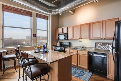 2107 Grand Blvd unit 702, Kansas City, MO 64108 - photo 5