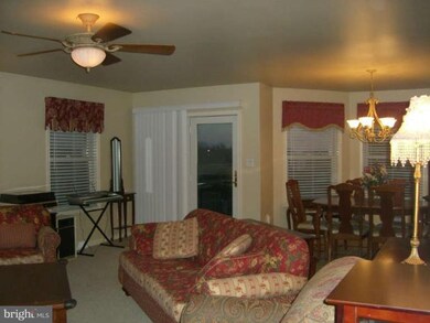 328 Martina Dr, Chambersburg, PA 17201 - photo 4