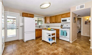 2301 N 37th Way Phoenix AZ-large-006-6-K