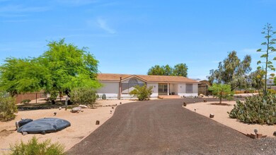 37610 N 16th Way-large-001-004-Front Ext