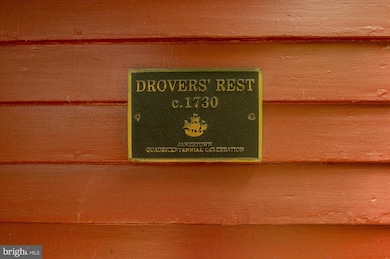 8526 Georgetown Pike, McLean, VA 22102 - photo 2