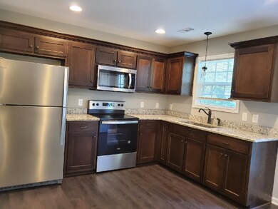 905 Woodland Ave, Shelbyville, TN 37160 - photo 6