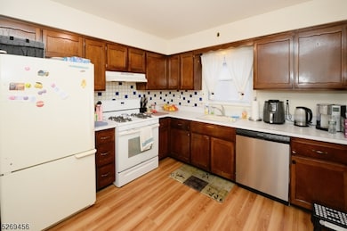 55 Rock Rd, Hawthorne, NJ 07506 - photo 4