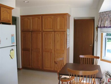 3733 W Plymouth Church Rd, Beloit, WI 53511 - photo 7