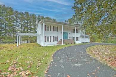 22097 Strada Cir, Bristol, VA 24202 - photo 3