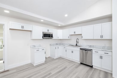 915 E Morgan St, Kokomo, IN 46901 - photo 7