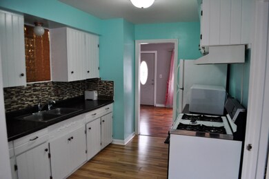 Lots of cabinets