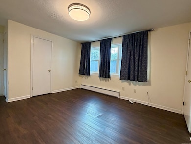 21 Weybosset St unit 3, New Haven, CT 06513 - photo 5