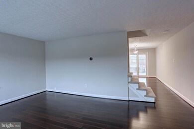 1129 Circle Dr, Halethorpe, MD 21227 - photo 5