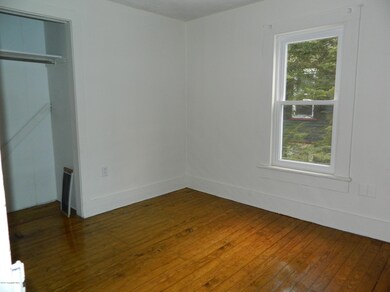 711 Scott St, Stroudsburg, PA 18360 - photo 5