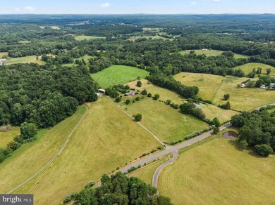 76 Battle Mountain Rd, Amissville, VA 20106 - photo 3