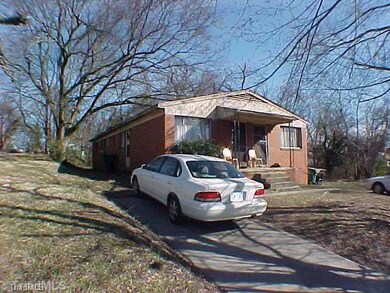 519 Walnut St, High Point, NC 27260 - photo 4