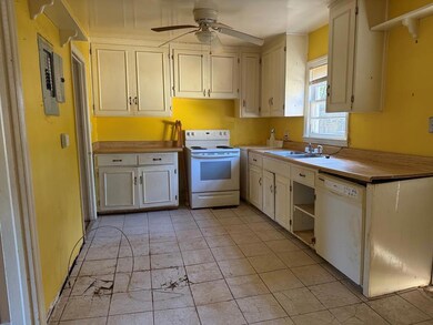 2010 Melrose Dr, Albany, GA 31707 - photo 7