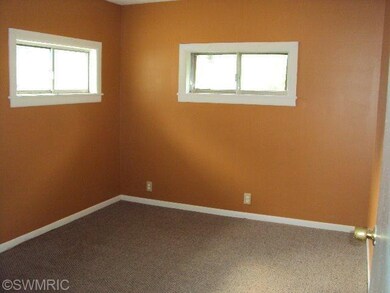 4327 9th St, Wayland, MI 49348 - photo 5