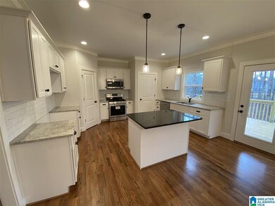 2117 Brett Cir, Leeds, AL 35094 - photo 3