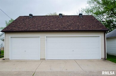 2017 3rd St, Moline, IL 61265 - photo 2