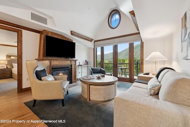 LivingRoom2