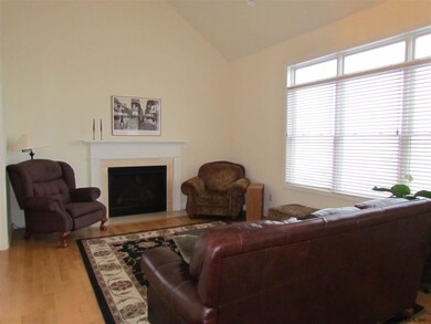 13 Crimson Cir, Troy, NY 12180 - photo 4