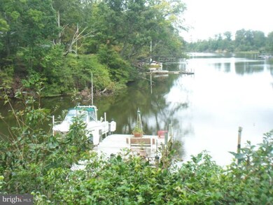 45366 Deer Pond Ln, California, MD 20619 - photo 2