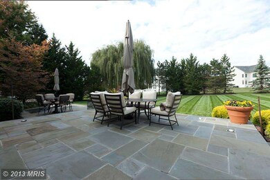 16520 Harbour Town Dr, Silver Spring, MD 20905 - photo 5