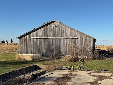 27375 Illinois 40, Chadwick, IL 61014 - photo 6