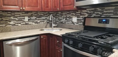 197 Evergreen Rd unit 11-B, Edison, NJ 08837 - photo 2