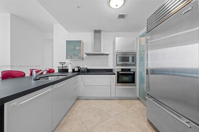 Trump Royale unit 4705, Sunny Isles Beach, FL 33160 - photo 5