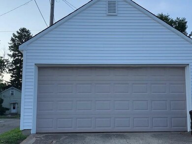 Elm 402 garage