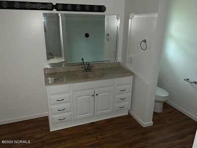 Master Bathroom Viiew 2