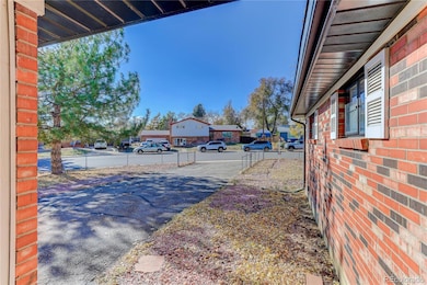 10424 Carmela Ln, Northglenn, CO 80234 - photo 3