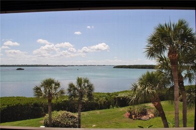 THE FULL BAY VIEW FROM THE FLORIDA ROOM OF UNIT 30