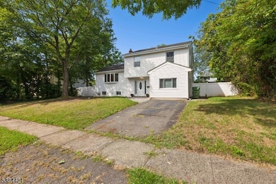 5 Waverly Dr E, Edison, NJ 08817 - photo 3