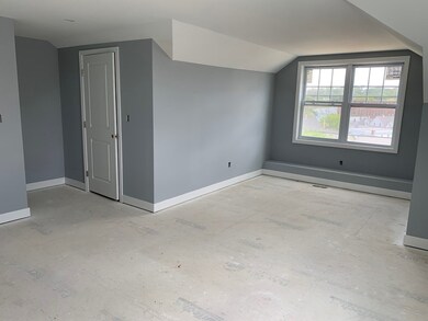 11 Irving St, Lowell, MA 01852 - photo 5