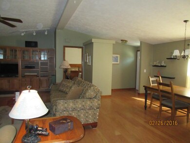 7 Howe St, Rochester, NH 03867 - photo 5