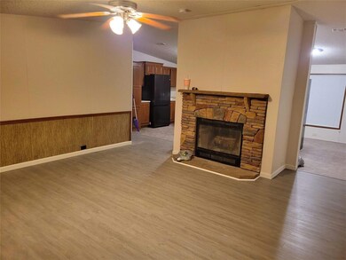 1057 Tiffany St, Azle, TX 76020 - photo 4