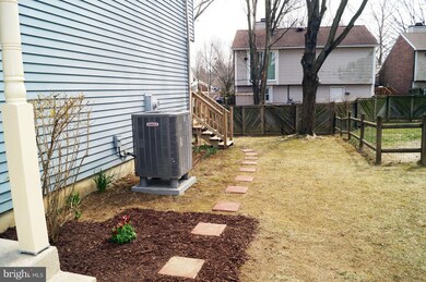 7225 Carved Stone, Columbia, MD 21045 - photo 4