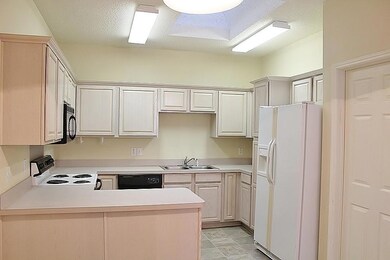 2416 Wildwood Ln, Denton, TX 76210 - photo 4