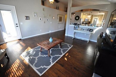 863 Virginia Dr, Central Point, OR 97502 - photo 7