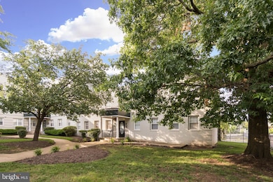 916 Barnaby St SE unit 201, Washington, DC 20032 - photo 3