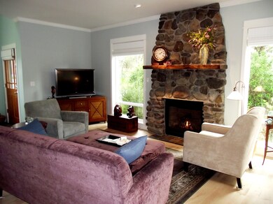 Living rm c