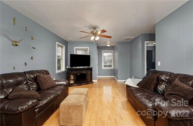 921 Ranchero St, Statesville, NC 28677 - photo 5