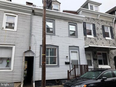 433 Locust St, Reading, PA 19604 - photo 2